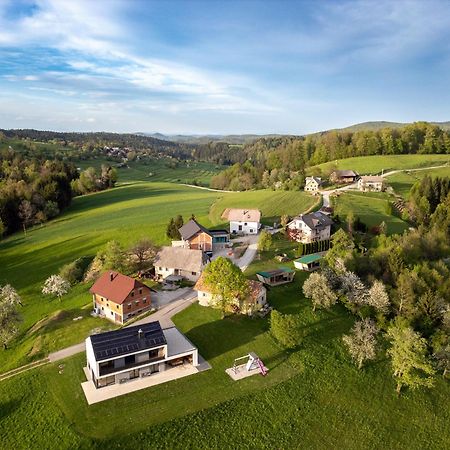Holiday House Hona Lux Velike Lasce Экстерьер фото