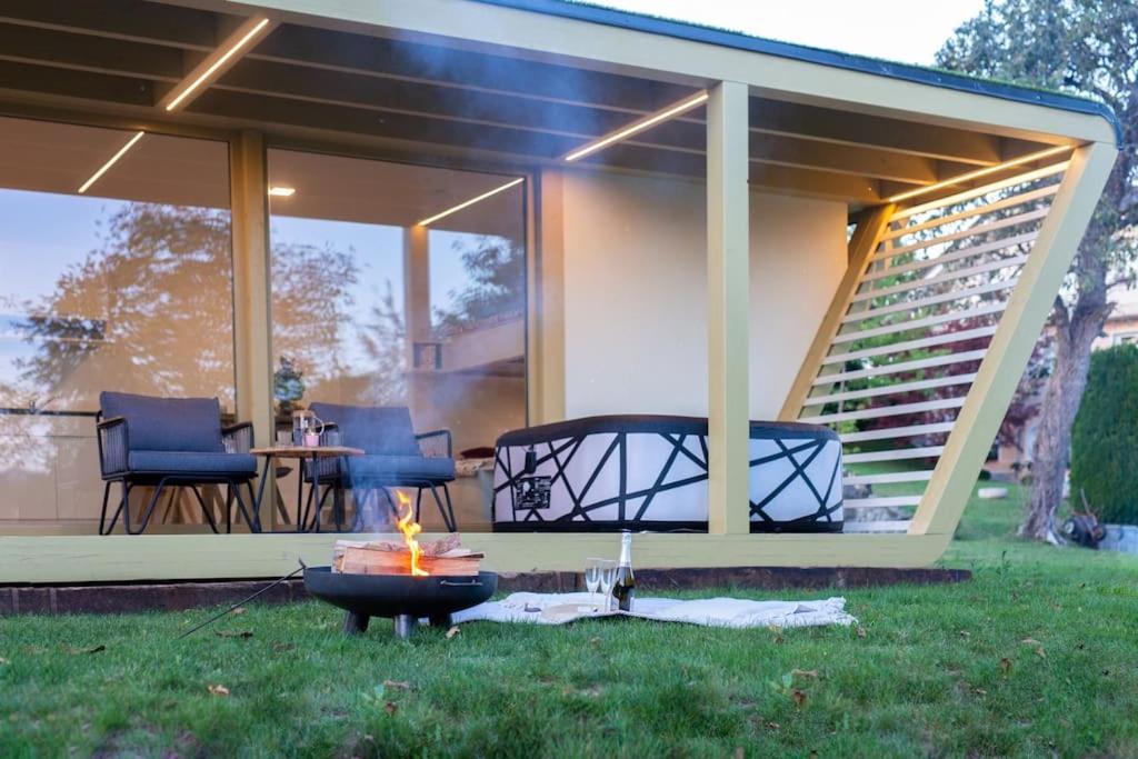 Holiday House Hona Lux Velike Lasce Экстерьер фото
