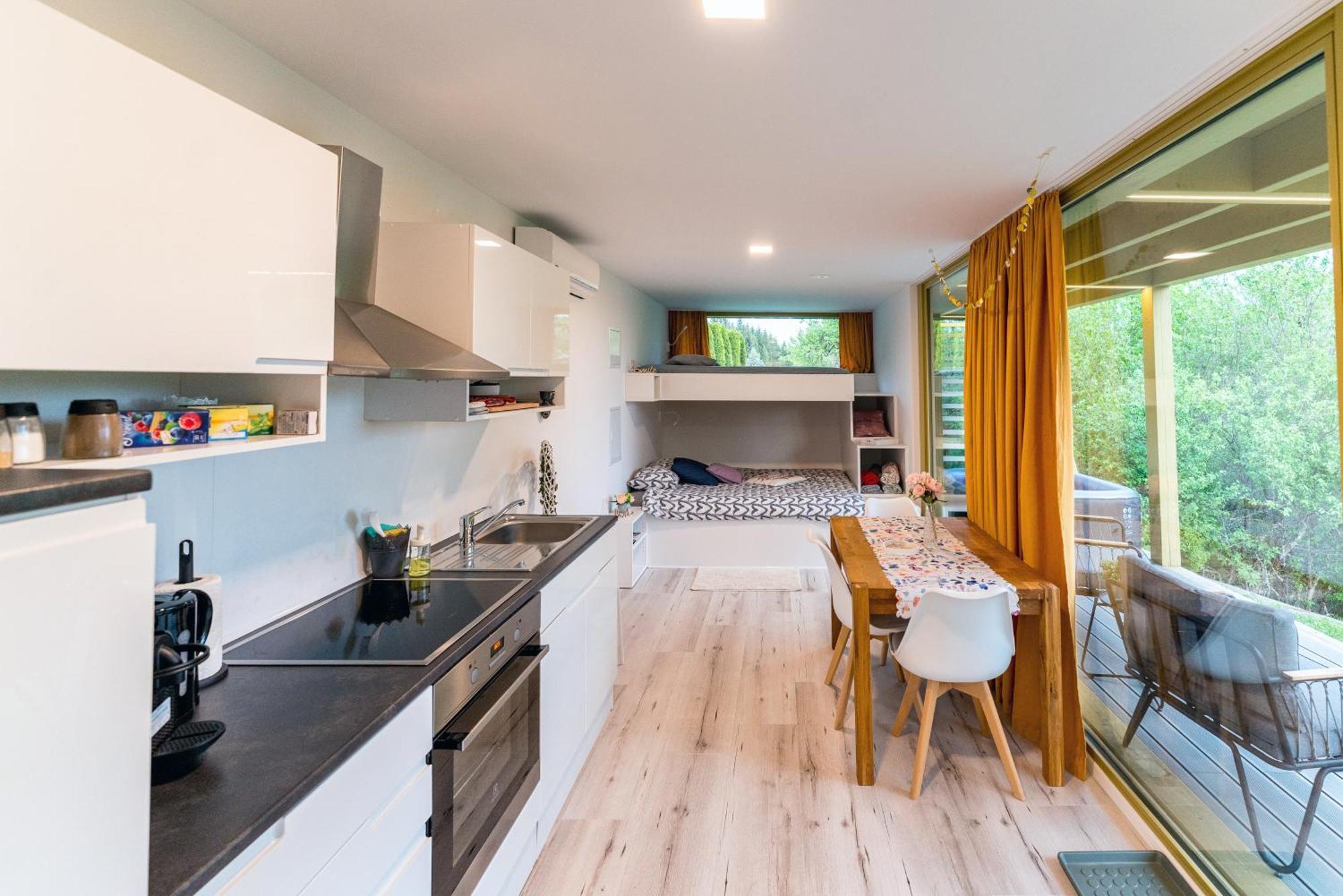 Holiday House Hona Lux Velike Lasce Экстерьер фото