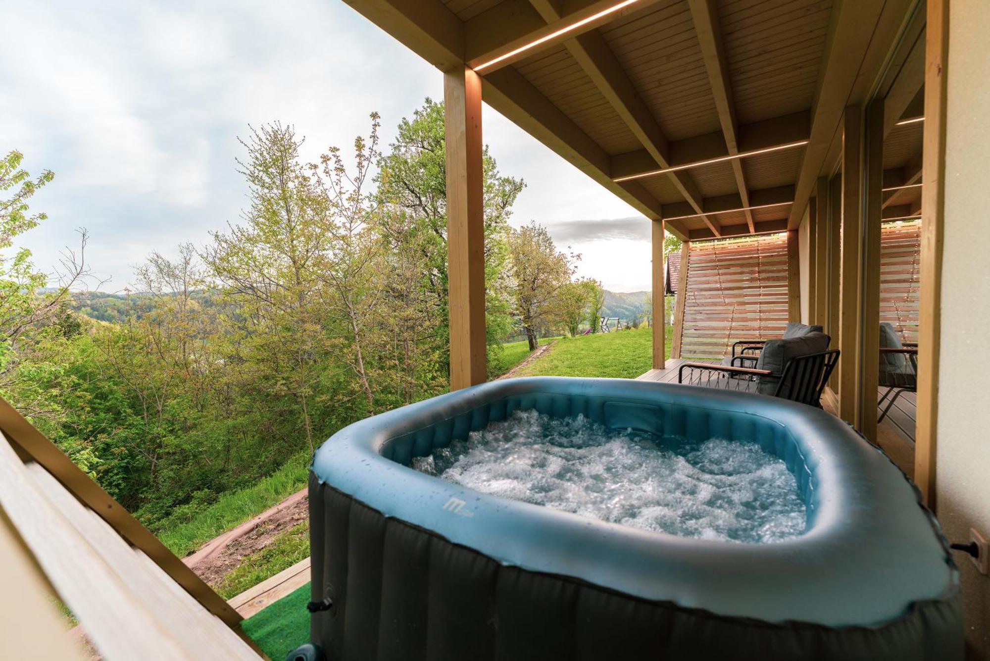 Holiday House Hona Lux Velike Lasce Экстерьер фото