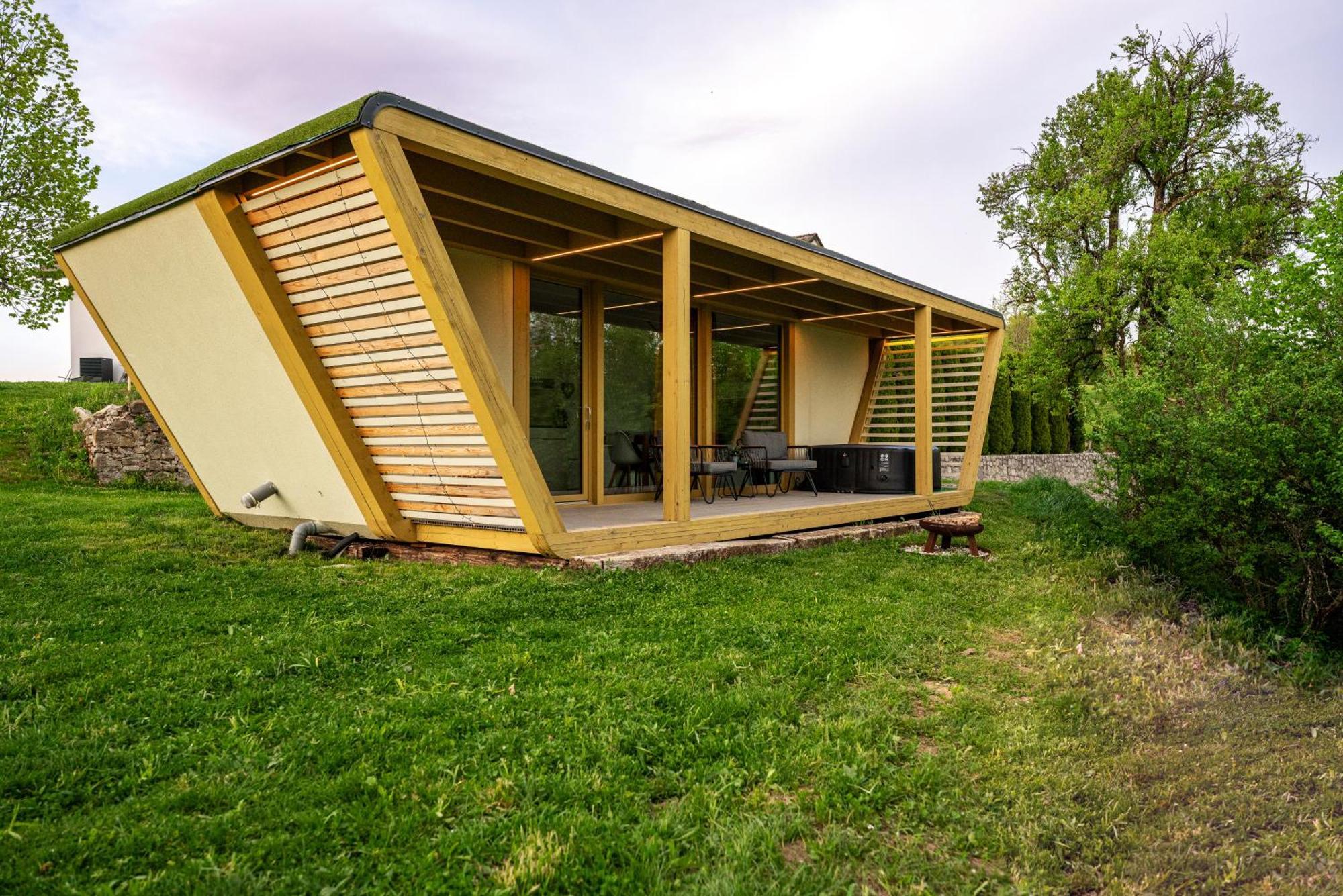 Holiday House Hona Lux Velike Lasce Экстерьер фото